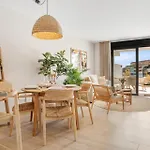 Vivi Homes - Bay - Pool - Gym - Big Terrace Apartment Fuengirola