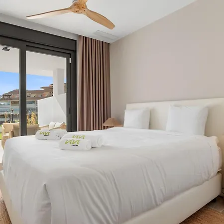 Vivi Homes - Bay - Pool - Gym - Big Terrace * فوينخيرولا