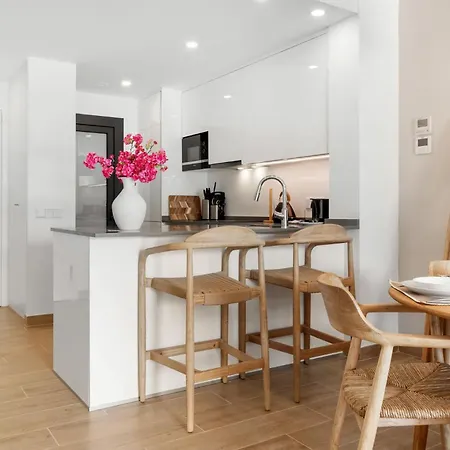 Bay * Фуенхірола