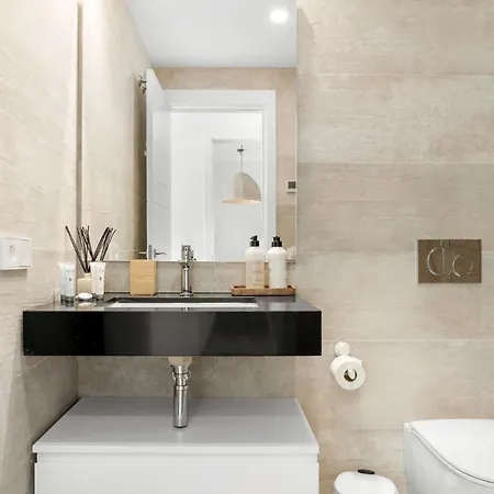 Vivi Homes - Bay - Pool - Gym - Big Terrace *