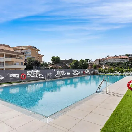 Vivi Homes - Bay - Pool - Gym - Big Terrace 아파트