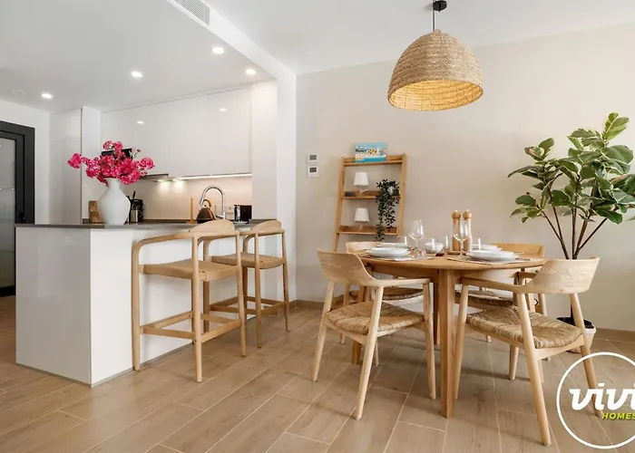 Apartamento Vivi Homes - Bay - Pool - Gym - Big Terrace Fuengirola