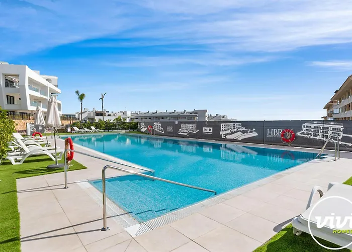 Apartamento Vivi Homes - Bay - Pool - Gym - Big Terrace Fuengirola