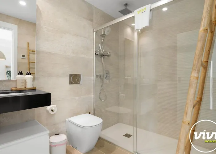 Apartment Vivi Homes - Bay - Pool - Gym - Big Terrace